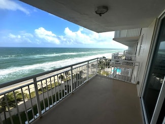 1051 Hillsboro Mile Unit 907E, Hillsboro Beach, FL 33062