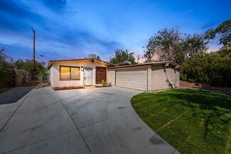 1041 W Avenue H 7, Lancaster, CA 93534