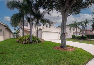 5197 Canoe Bend Dr, Lake Worth, FL 33463