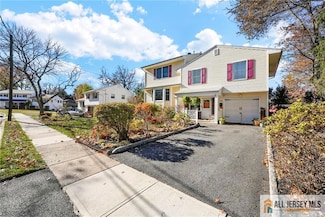 23 Rolfe Place, Metuchen, NJ 08840