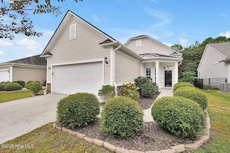 5081 Ballast Rd, Southport, NC 28461