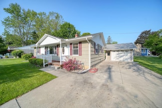 312 Morgan St, Manchester, MI 48158