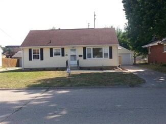 1903 9th Ave SW, Cedar Rapids, IA 52404