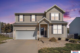 16132 Cary St, Omaha, NE 68136
