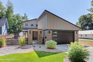 838 N Government Way, Coeur D Alene, ID 83814