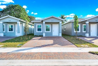 3180 Hiawatha Ave, West Palm Beach, FL 33409