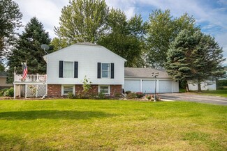 17750 Frazier Rd, Sandwich, IL 60548