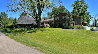 1023 Michael Dr, Lawrenceburg, IN 47025