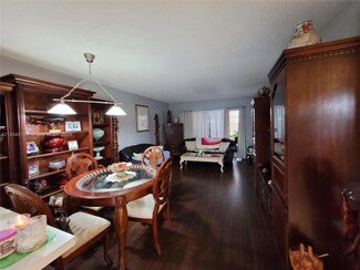 8821 Sunrise Lakes Blvd Unit 302, Sunrise, FL 33322