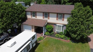 20 Curtisdale Ln, Hamlin, NY 14464