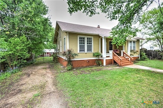 215 E 10th Ave, Belton, TX 76513