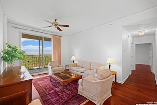 1 Towers Park Ln Unit 1001, San Antonio, TX 78209