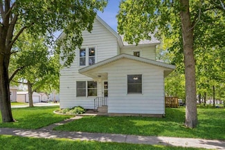 379 Milwaukee St, Parnell, IA 52325