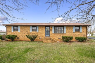354 Azalea Dr, Rock Island, TN 38581