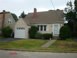 17 Atlantic Blvd, North Providence, RI 02911