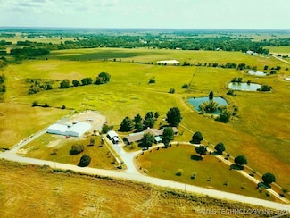 13267 W 93rd St S, Council Hill, OK 74428