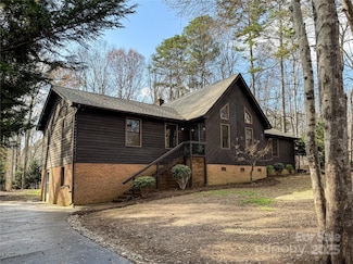 190 Heathergate Ln, Stanley, NC 28164
