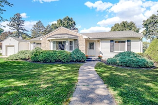 514 S Park Dr, Chesterton, IN 46304