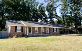 1412 Memory Ln, Tuscumbia, AL 35674