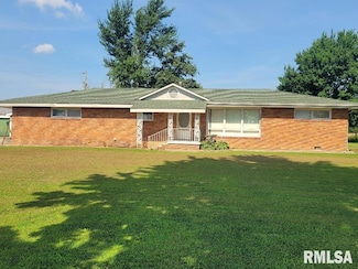 6647 County Road 950, McLeansboro, IL 62859
