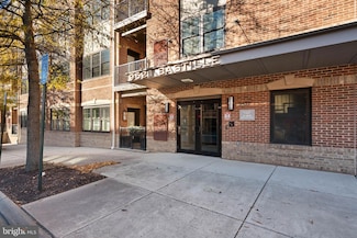 9521 Bastille St Unit 106, Fairfax, VA 22031