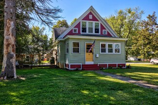 70 Seaman Ave, Castleton On Hudson, NY 12033