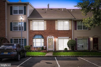 110 Versailles Ct, Trenton, NJ 08619