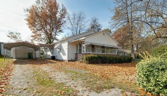 367 W Wolfe St, Sullivan, IN 47882