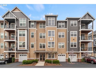 17181 SW Snowdale St Unit 204, Beaverton, OR 97007