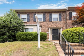 608 Mountain Laurel Ct, Birmingham, AL 35244