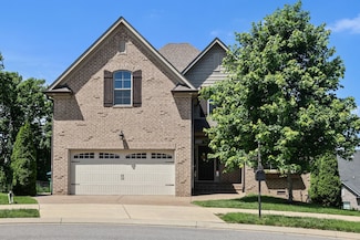 212 Lotus Ct, Hendersonville, TN 37075