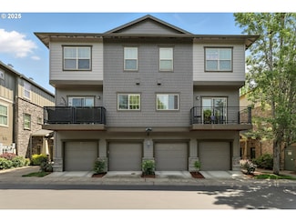 672 NE Newstead Ln, Hillsboro, OR 97006