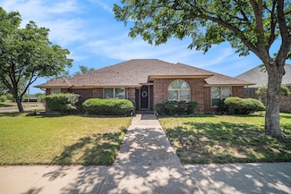 5501 Gateway Ln, Arlington, TX 76017
