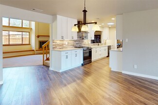 434 Connie Ave, Los Alamos, NM 87547