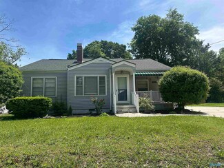606 N Main St, Arab, AL 35016
