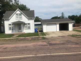 403 Washington St, Gayville, SD 57031