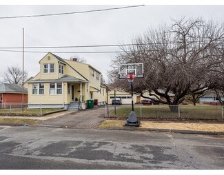 14 Sitnik Ave, Chicopee, MA 01013