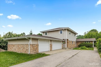 1325 E Lake Ave, Glenview, IL 60025