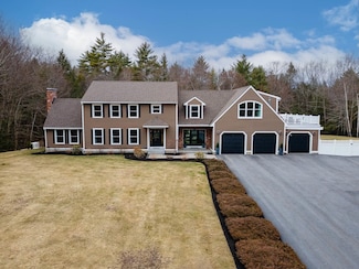 29 Colonial Dr, Auburn, NH 03032