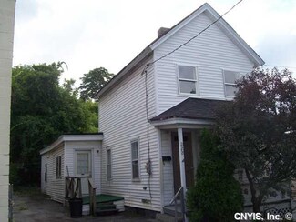 222 Turtle St, Syracuse, NY 13208