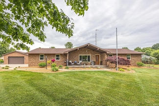 1376 N Hayland Dr, Jasper, IN 47546