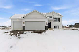 1223 Woods Rd NE, Isanti, MN 55040