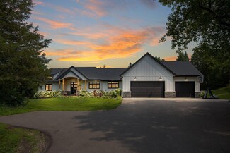 233 124th Ave, Hudson, WI 54016