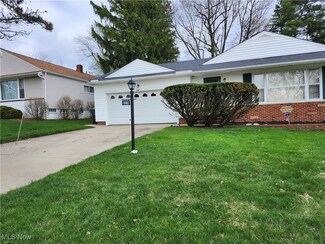 4481 Springvale Dr, Cleveland, OH 44128