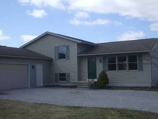 5926 Berkey Southern Rd, Whitehouse, OH 43571