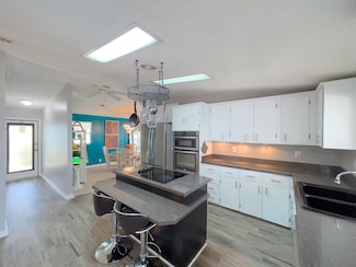 11422 S Carolina Dr, Bonita Springs, FL 34135