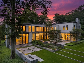 70 Possum Rd, Weston, MA 02493