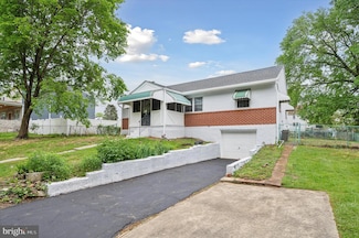 4009 Township Line Rd, Marcus Hook, PA 19061