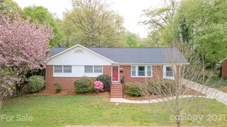 3612 Woodleaf Rd, Charlotte, NC 28205