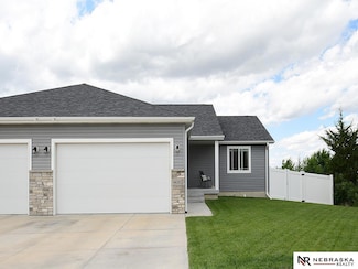 4062 W Gary Gately St, Lincoln, NE 68528